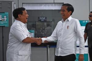 Pertemuan Jokowi-Prabowo, Ganjar Harap 'Follower' Menerima