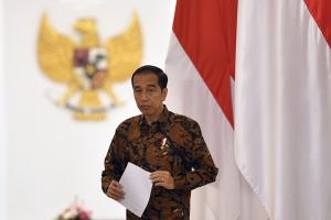 Kunker ke NTT, Ruhut: Jokowi ajak masyarakat pakai masker