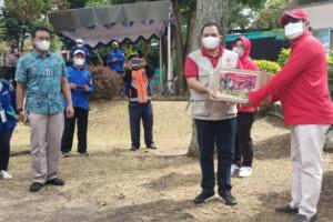 TNI AU Bagikan 450 Paket Sembako di Ambarawa Semarang