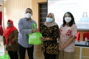 600 Warga Kota Semarang Terima Sembako dari Baznas