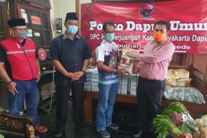 1.250 Makan Siang Didistribusikan Dapur Umum PDI Perjuangan Kota Yogyakarta