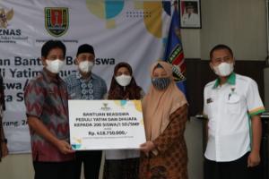 Ratusan Pelajar Yatim dan Dhuafa Kota Semarang Terima Beasiswa