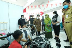 Buka Lapangan Kerja Penyandang Disabilitas Surakarta, Mensos Buka Sentra Kreasi ATENSI