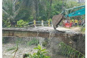 Ambles, DPUTR Pemalang Perbaiki Jembatan Cendana Karangpucung