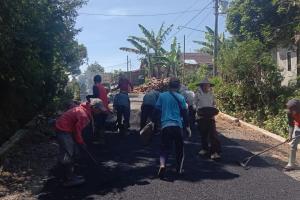 DPUTR Pemalang Selesaikan Pengaspalan Ruas Jalan Pulosari-Siremeng