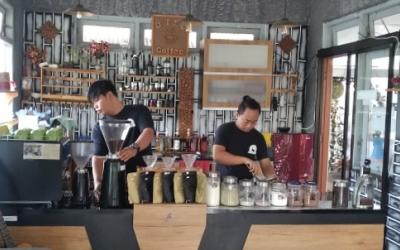 Kafe Kartini Temanggung Berdayakan Disabilitas untuk Kelola Pengunjung