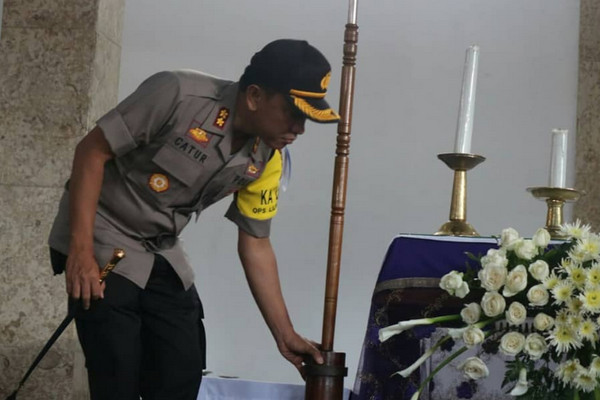 Kapolres Karanganyar Pimpin Sterilisasi Gereja