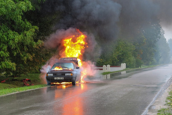 Pembakaran Mobil Kader PDIP Berbeda dengan Teror Jateng