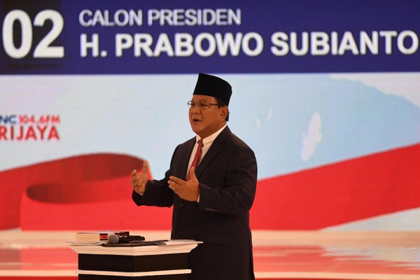 Prabowo 'Telanjangi' Argumen Jokowi soal Diplomasi