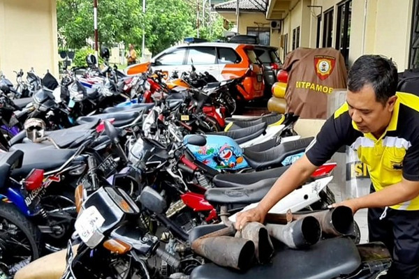 Polresta Surakarta Kandangkan Seratusan Motor 'Brong'