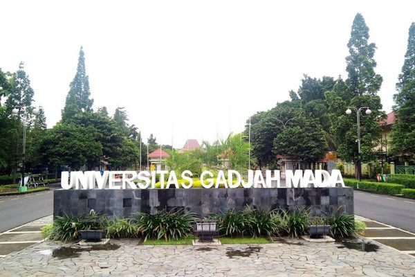 UGM Tarik Surat Persetujuan KKN Kontroversi