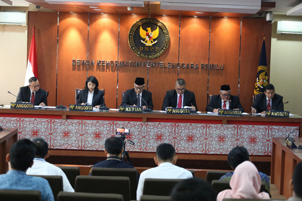 DKPP Pecat Komisioner KPU Yogyakarta yang Mesum