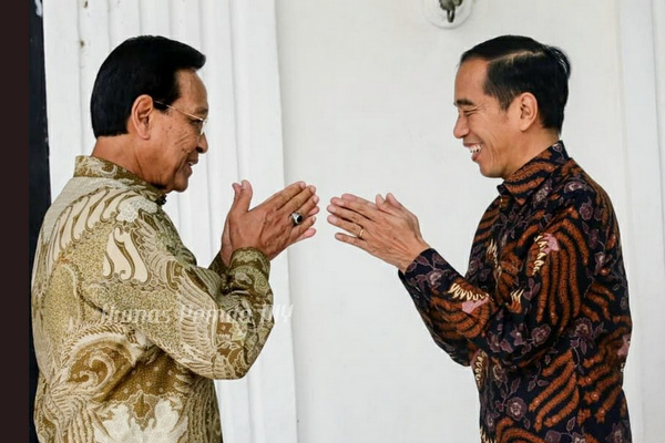 Jokowi Gelar Pertemuan Tertutup dengan Sultan