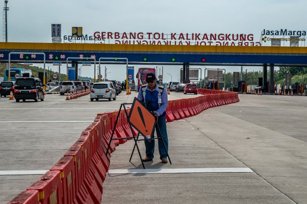Diberlakukan, 'One Way' dari GT Kalikangkung Semarang