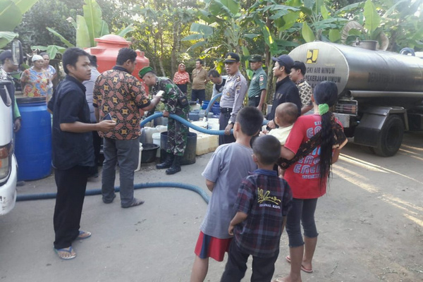 Distribusi Air Bersih, Polres Banyumas Kerahkan 'Water Cannon'