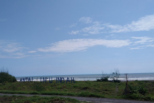 Pantai Pasir Puncu Segera Dilengkapi Alat Pendeteksi Tsunami