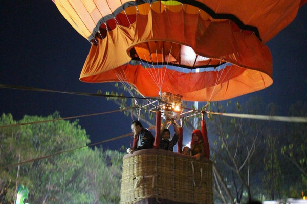 Nikmati Kota Tegal via Balon Udara