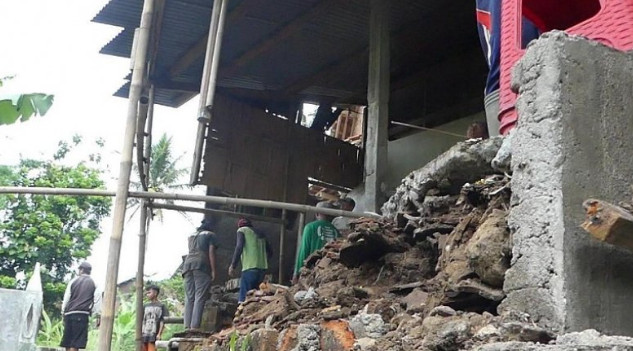  Tembok Ponpes Anwarrut Tauhid di Temanggung Jebol Diterjang Banjir