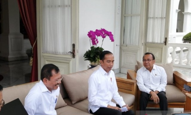 Jokowi Umumkan 2 Orang di Indonesia Positif Terjangkit Virus Corona 