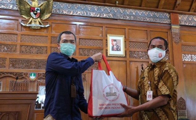 Kota Solo Terima Bantuan 20.000 Paket Sembako dari Presiden