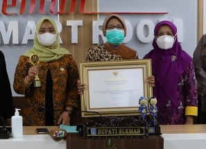 Komitmen Lindungi Anak, Pemkab Sleman Raih Anugerah KPAI 2021