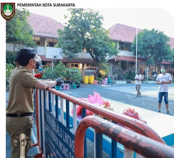 Wali Kota Surakarta Pastikan Gizi Warga Isoman Terkontrol