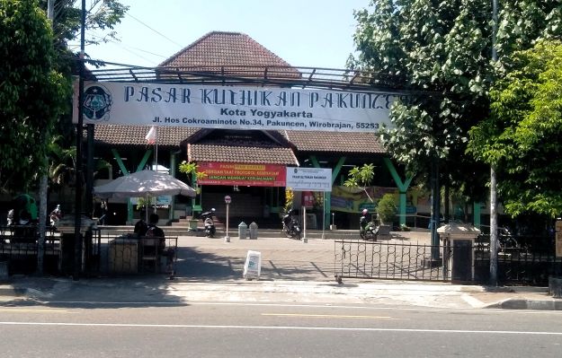 Pemkot Yogyakarta Buka Kembali Pasar Non Esensial