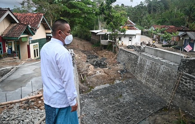 Jembatan Kalibening Kebumen Mulai Beroperasi Bulan Depan