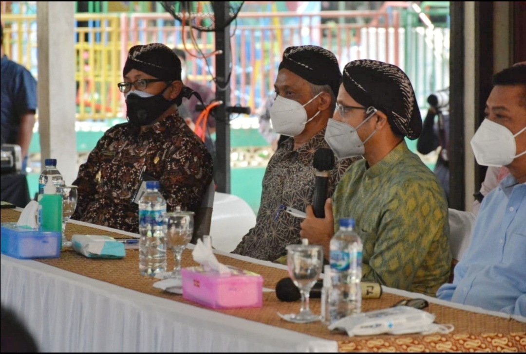 Tinjau Uji Coba PTM di Yogyakarta, Mendikbud: Kembali ke Sekolah dengan Aman