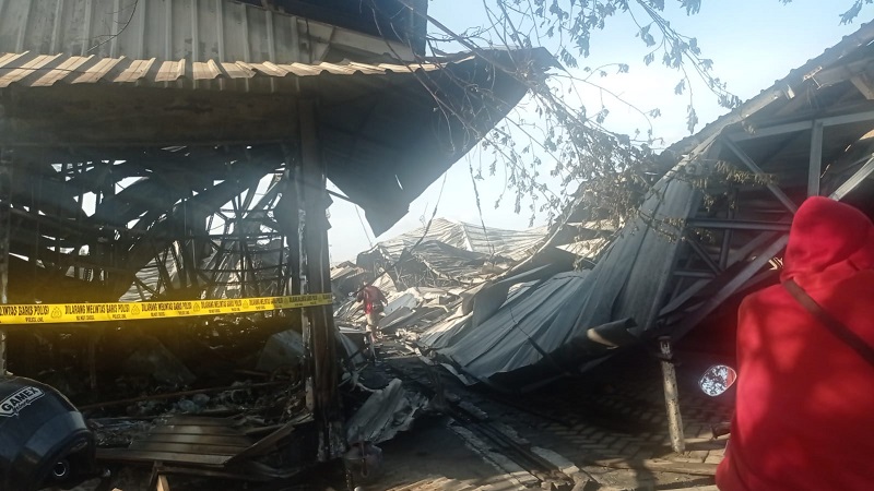 Ratusan Kios Pedagang Relokasi Pasar Johar Terbakar