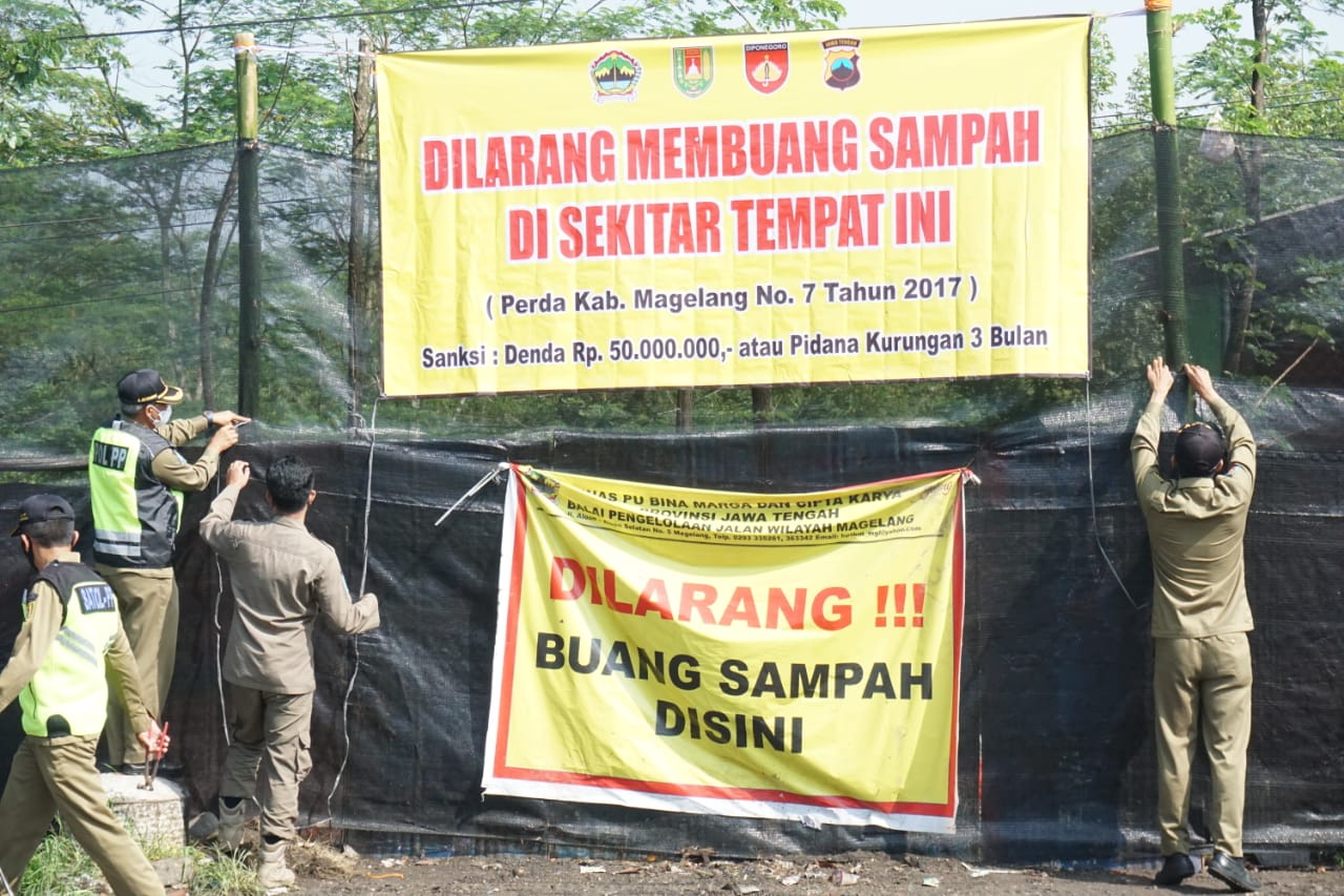 Overload Sampah, Satpol PP Kabupaten Magelang Tutup Permanen TPS Setro