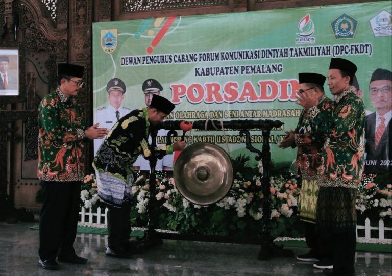 Wujudkan Pemalang Agamis, Bupati Dukung Peningkatan Kreativitas Santri