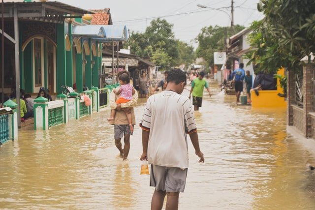 BPBD dan Dinkes Pemalang Pantau Kesehatan Warga Terdampak Banjir di Ulujami