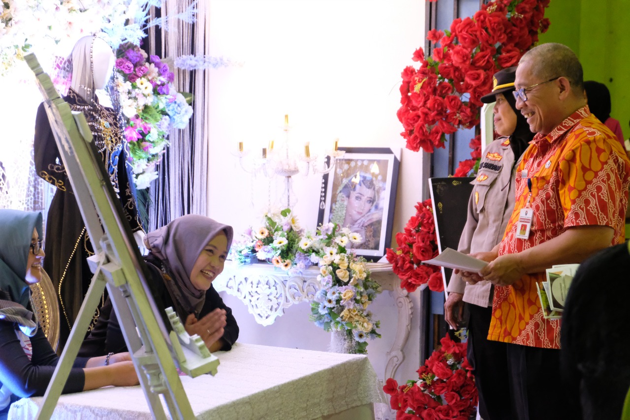 Tingkatkan Ekonomi Kreatif Daerah, Dinkopdag Gelar Temanggung Wedding Expo 2022